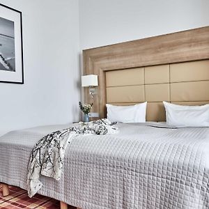 Deluxe Zimmer mit Kingsize-Bett